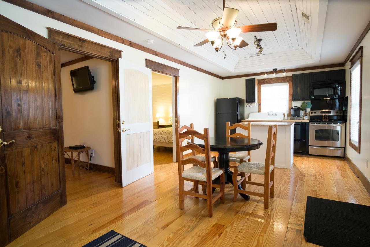 Swamp Rabbit Inn Travelers Rest Extérieur photo